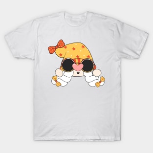 summer Retro vintage Groovy Gnome with cute funny and cheerful character that is going to have the smiles on your face. T-Shirt